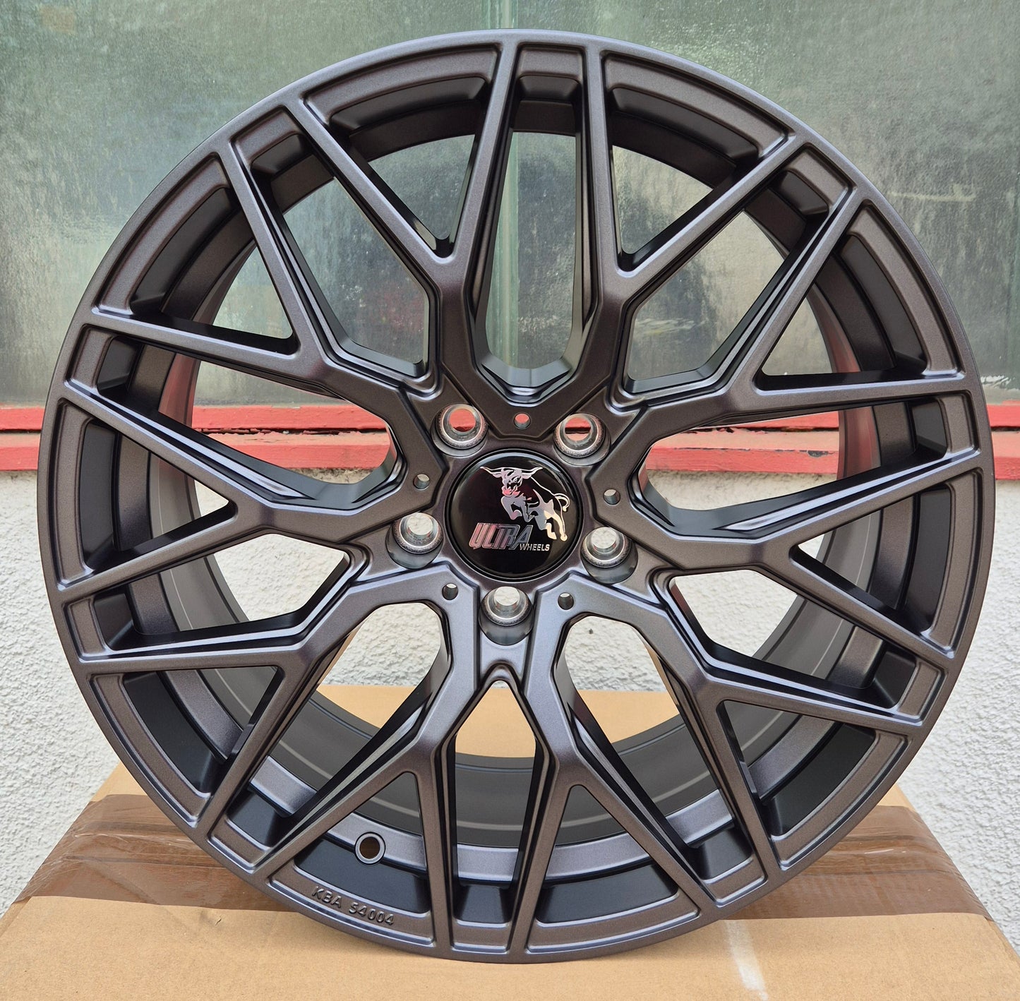 Ultra Wheels UA1E 19 Zoll Sommer Kompletträder 8x19 5x112 ET47 225/35R19 für VW Golf Audi A3 Seat Leon Skoda Octavia Passat TT