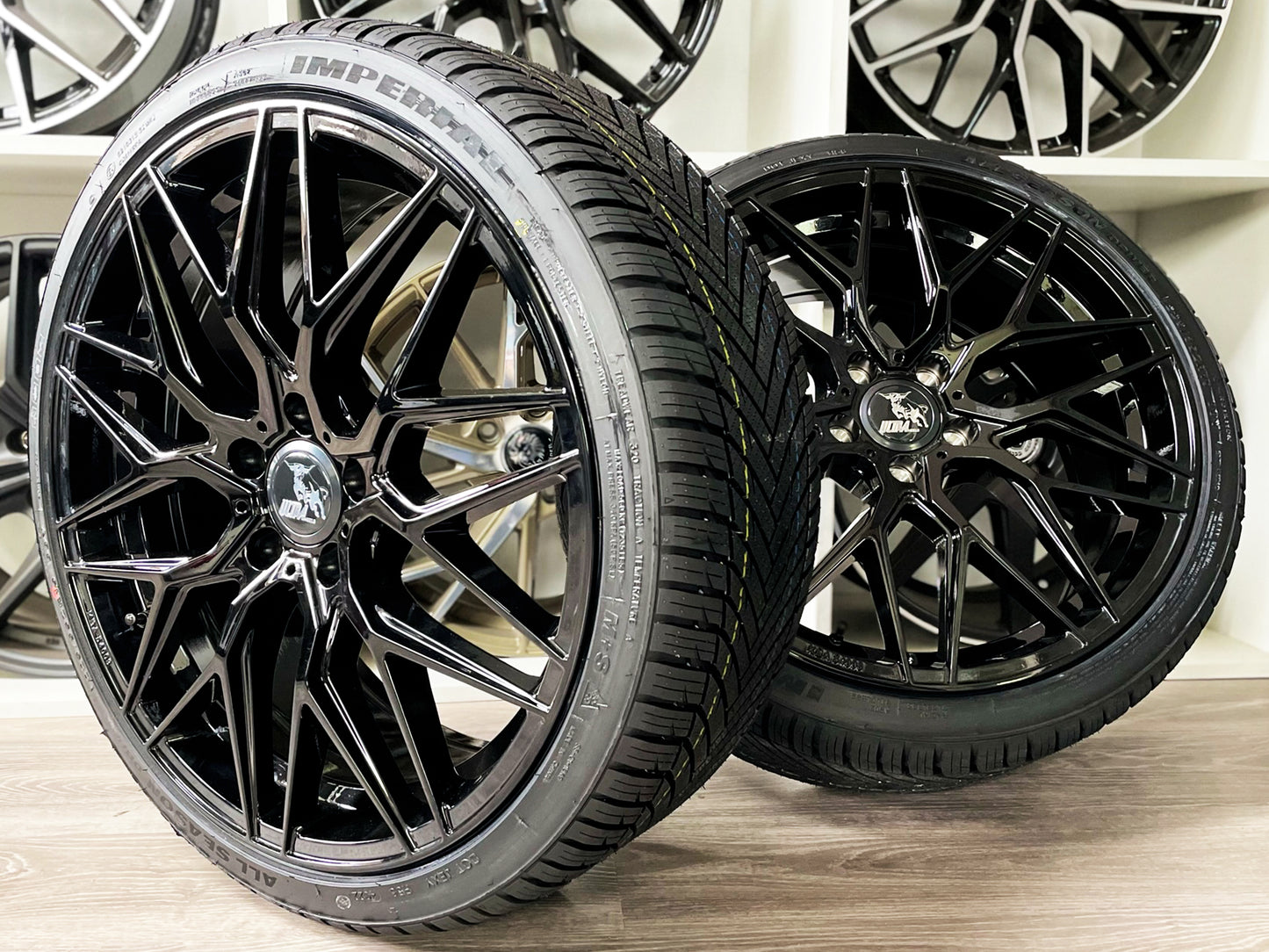 Ultra Wheels UA1E 19 Zoll Sommer Kompletträder 8x19 5x112 ET47 225/35R19 für VW Golf Audi A3 Seat Leon Skoda Octavia Passat TT