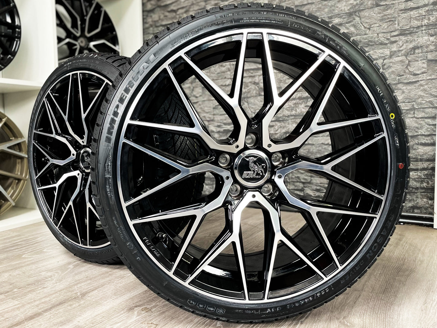 Ultra Wheels UA1E 19 Zoll Sommer Kompletträder 8x19 5x112 ET47 225/35R19 für VW Golf Audi A3 Seat Leon Skoda Octavia Passat TT